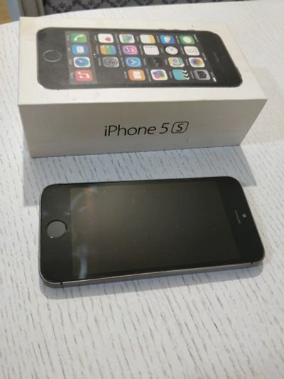 Лот: 12854343. Фото: 1. Iphone 5s 32 gb. Смартфоны