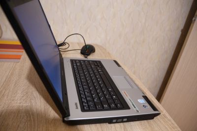 Лот: 16941677. Фото: 1. Ноутбук Toshiba Satellite L40-139. Ноутбуки