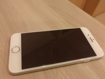 Лот: 10714260. Фото: 1. Продам Iphone 6 16 Gb Silver РСТ... Смартфоны