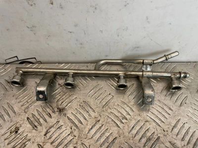 Лот: 24694158. Фото: 1. топливная рейка Opel Astra L48. Топливная система