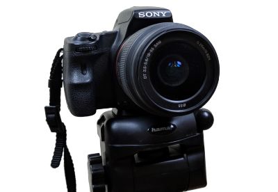 Лот: 11939892. Фото: 1. Sony Alpha SLT-A37 +аккумулятор... Цифровые зеркальные