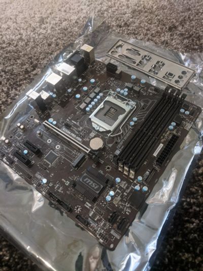 Лот: 15614961. Фото: 1. Материнская плата MSI B250M PRO-VDH... Материнские платы