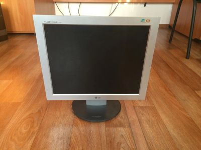 Лот: 5077075. Фото: 1. Монитор LG l17ms-p 17". ЖК-мониторы