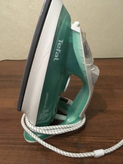 Лот: 11277874. Фото: 1. утюг Tefal рабочий с рубля. описание. Утюги, парогенераторы, отпариватели