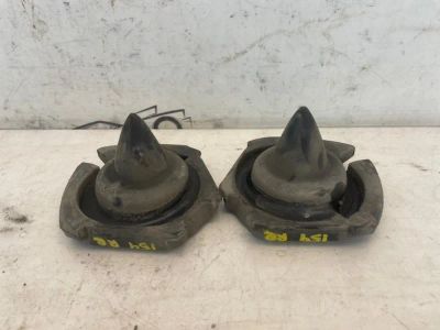 Лот: 24627465. Фото: 1. отбойник Renault Fluence L30R. Двигатель и элементы двигателя