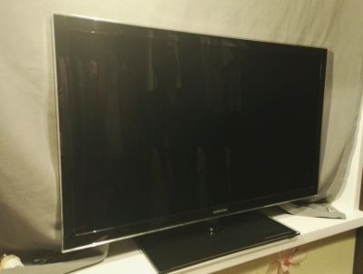Лот: 9696549. Фото: 1. Телевизор samsung ue37d5000pw. Телевизоры