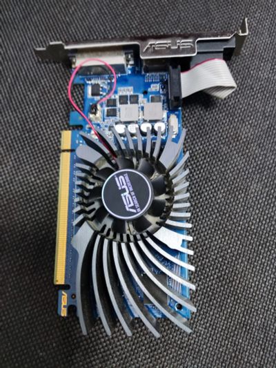 Лот: 20541455. Фото: 1. продам видеокарту Asus GT730 2Gb... Видеокарты