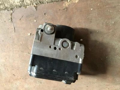 Лот: 14279155. Фото: 1. Блок ABS на камри acw 30. Электрооборудование