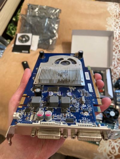 Лот: 19071426. Фото: 1. видеокарта GT9800. Видеокарты
