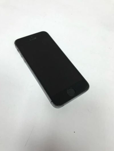 Лот: 8852058. Фото: 1. iPhone 5S 16 Гб. Смартфоны