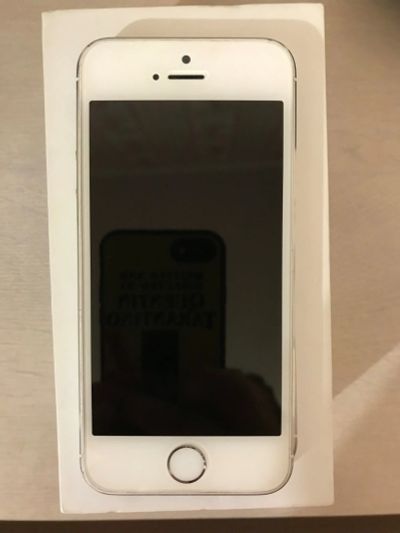 Лот: 12743209. Фото: 1. Iphone 5S 16Gb в отличном состоянии. Смартфоны