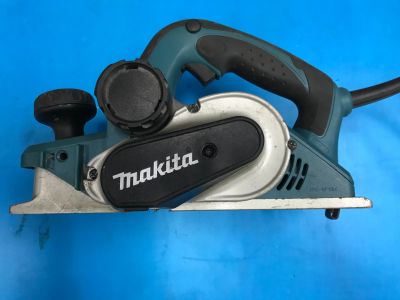 Лот: 16705546. Фото: 1. Рубанок электрический Makita KP... Электроинструмент