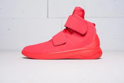 Лот: 11618356. Фото: 1. Кроссовки Nike Marxman Premium. Кеды, кроссовки, слипоны