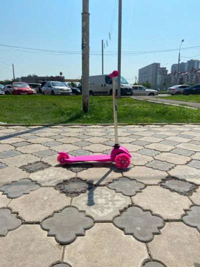 Лот: 16221031. Фото: 1. Самокат rush action розовый. Роликовые коньки, скейтборды, самокаты