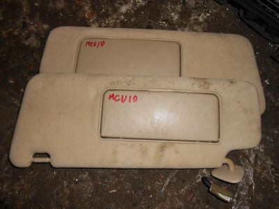 Лот: 20896224. Фото: 1. Солнцезащитный козырек Toyota... Кузов