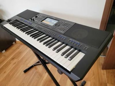 Лот: 24561350. Фото: 1. Синтезатор Yamaha PSR-SX900. Клавишные