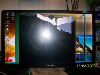 Лот: 4765131. Фото: 1. Монитор 22" Samsung E2220 битый... ЖК-мониторы