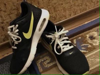 Лот: 11562451. Фото: 1. Кроссовки Nike air max. Кеды, кроссовки, слипоны
