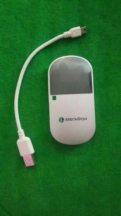 Лот: 16275641. Фото: 1. 3G\Wi-Fi мобильный роутер Мегафон... Маршрутизаторы (роутеры)