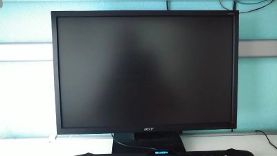 Лот: 14762734. Фото: 1. Монитор Acer v223w. ЖК-мониторы
