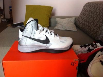Лот: 7848602. Фото: 1. Nike Hyperfuse 2012. Кеды, кроссовки, слипоны