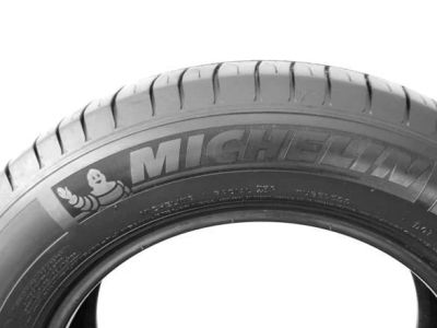 Лот: 17576559. Фото: 1. Шины Michelin 225 65 R17 летние. Шины
