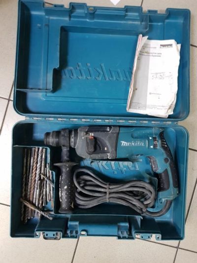 Лот: 14567506. Фото: 1. Перфоратор Makita HR2460. Электроинструмент
