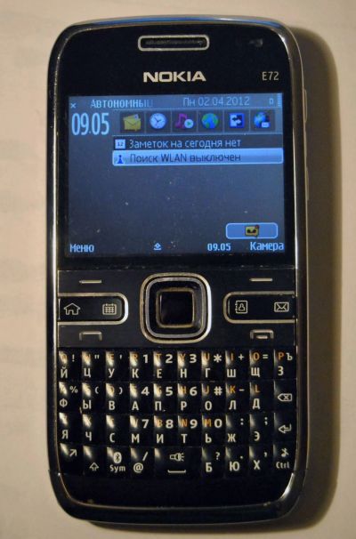 Лот: 13231724. Фото: 1. Nokia E72 рабочий, нет батареи... Кнопочные мобильные телефоны