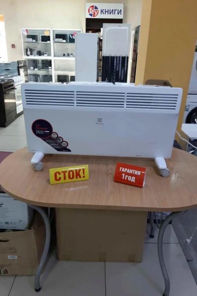 Лот: 16353544. Фото: 1. Электроконвектор electrolux ecyas-2000er. Обогреватели бытовые