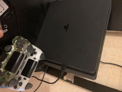 Лот: 16187967. Фото: 1. PlayStation 4 slim 500gb. Игровые приставки, консоли