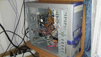 Лот: 7885630. Фото: 1. Системный блок на core e7300. Компьютеры в сборе