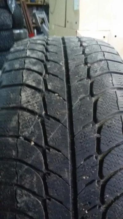 Лот: 8192780. Фото: 1. Michelin 265/65 R17 2 шт. Шины