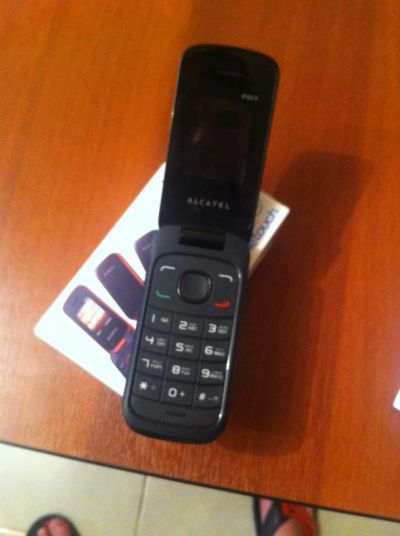 Лот: 4282592. Фото: 1. Alcatel 1030D. Кнопочные мобильные телефоны