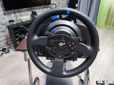 Лот: 18599267. Фото: 1. Thrustmaster t300 руль+ Thrustmaster... Рули, джойстики