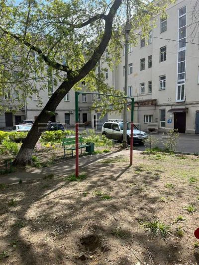 Лот: 19910646. Фото: 1. 4-комнатная квартира на ул. Карла... Квартиры, студии