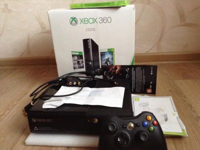 Лот: 5432171. Фото: 1. Xbox 360 slim 250 gb + игры. Игровые приставки, консоли
