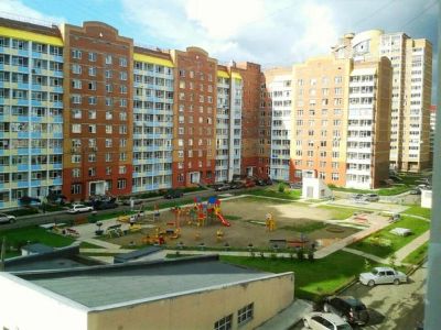 Лот: 5039954. Фото: 1. 2-х комнатная квартира на Алексеева. Квартиры, студии