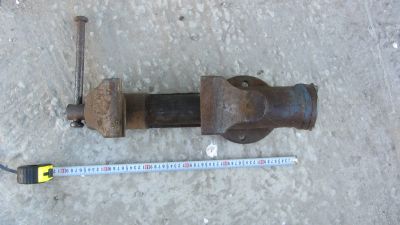 Лот: 12328873. Фото: 1. Тиски Слесарные СССР, 30 кг. Ручной инструмент