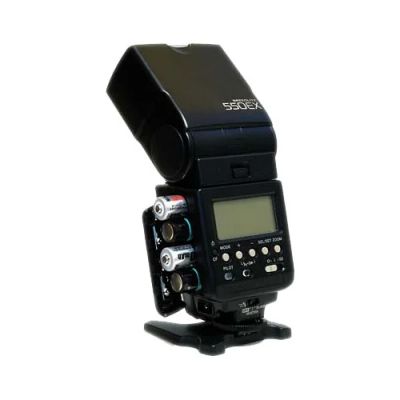 Лот: 8369341. Фото: 1. Canon Speedlite 550EX (2) Есть... Вспышки, осветители, рассеиватели