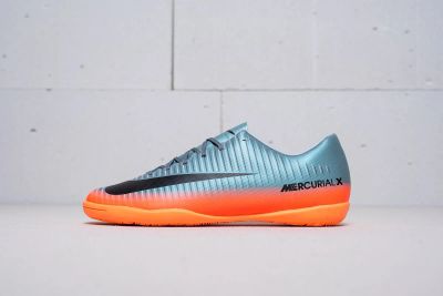 Лот: 11211042. Фото: 1. Футбольная обувь Nike Mercurial... Кеды, кроссовки, слипоны