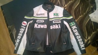 Лот: 5683493. Фото: 1. мотокуртка кожа kawasaki 52-54. Аксессуары