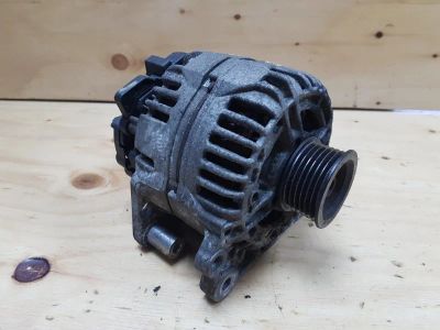 Лот: 18868814. Фото: 1. Генератор Volkswagen Polo 9N3... Электрооборудование