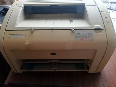 Лот: 25396484. Фото: 1. Принтер лазерный HP LaserJet 1018. Лазерные принтеры