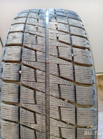 Лот: 8273727. Фото: 1. Bridgestone Revo 2. Шины