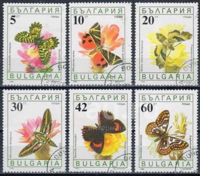 Лот: 21580539. Фото: 1. 1990. Болгария. Бабочки. Полная... Марки