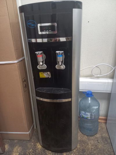 Лот: 24686920. Фото: 1. Куллер для воды. Чайники, кофемашины, кулеры