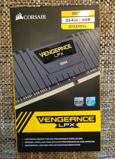 Лот: 17753839. Фото: 1. Оперативная память DDR4 Corsair... Оперативная память