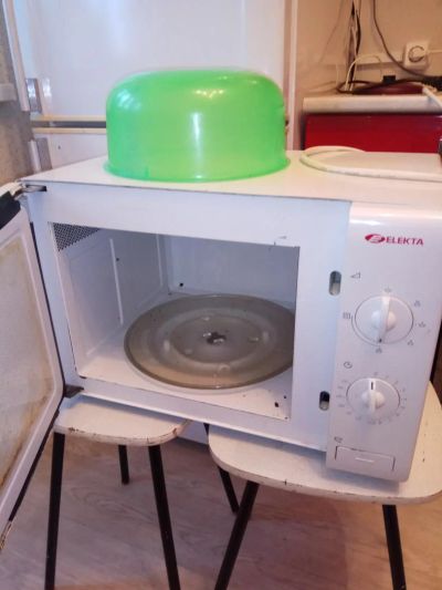 Лот: 10062927. Фото: 1. СВЧ-печь Elekta EMO-633G микроволновка. Микроволновки, мини-печи