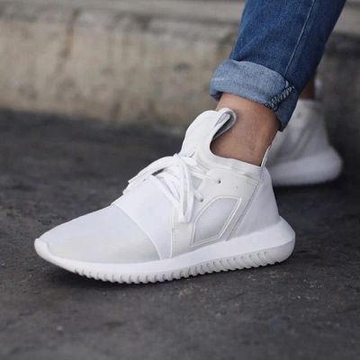Лот: 14952975. Фото: 1. Кроссовки Adidas Tubular Radial. Кеды, кроссовки, слипоны