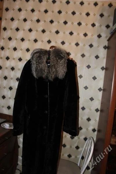 Лот: 1317355. Фото: 1. Продам шубу мутоновую с чернобуркой... Верхняя одежда